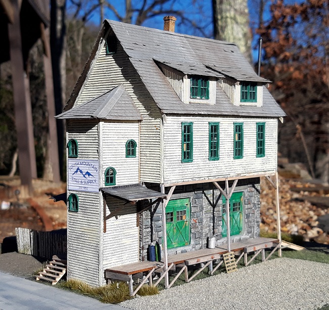 South Mountain 'Still & Supply ~ HO Scale